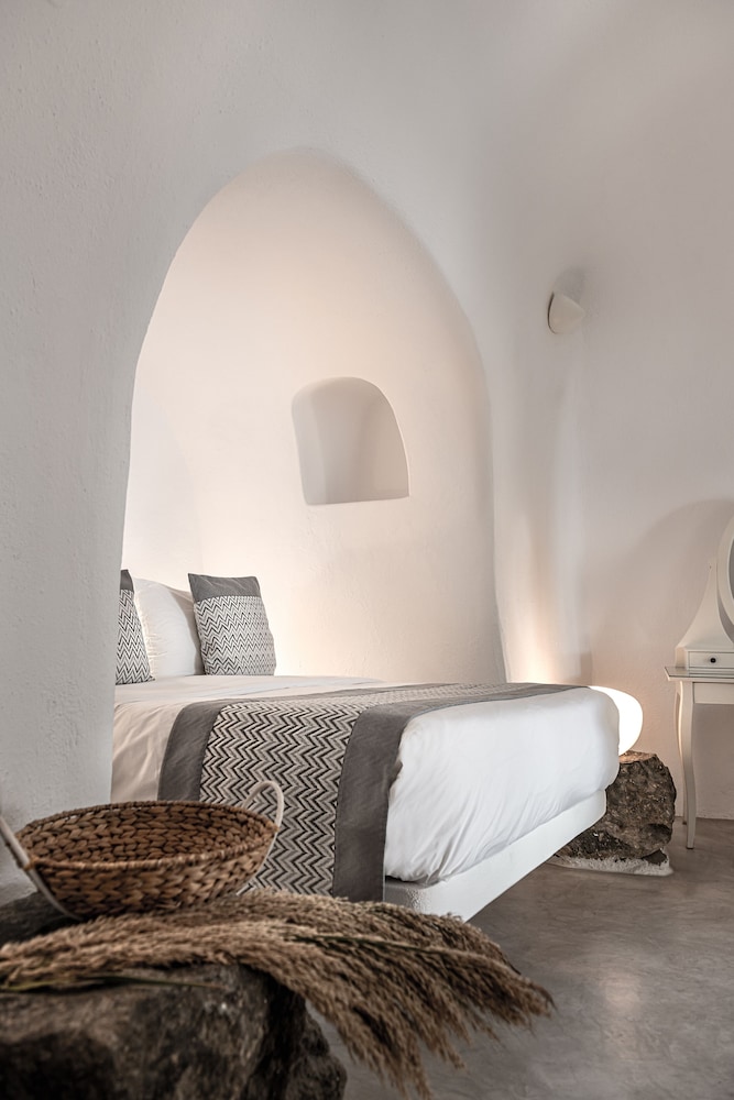 Caldera Premium Villas - Adults Only — Hotel rooms in Oia, South Aegean