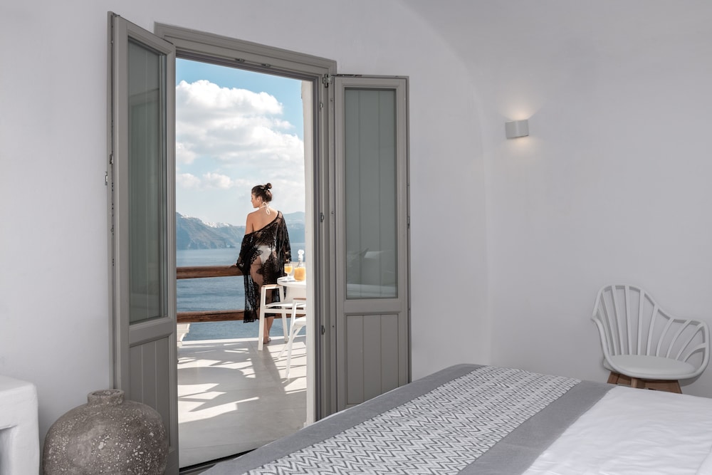 Caldera Premium Villas - Adults Only — Hotel rooms in Oia, South Aegean