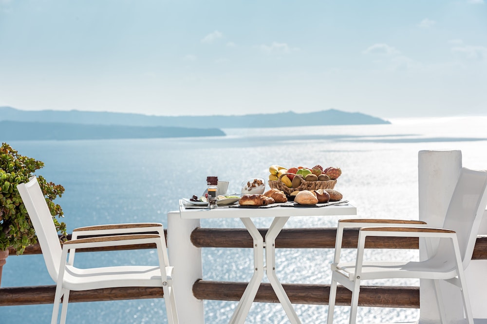 Caldera Premium Villas - Adults Only — Restaurant & bars in Oia, South Aegean