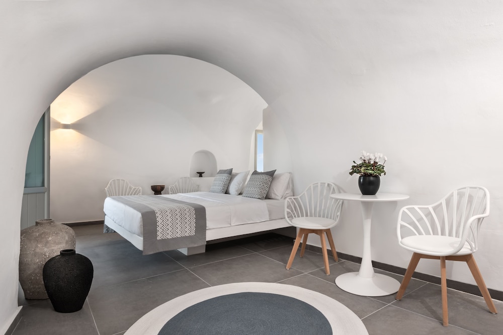 Caldera Premium Villas - Adults Only — Hotel rooms in Oia, South Aegean