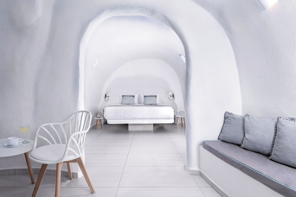 Caldera Premium Villas - Adults Only — Hotel rooms in Oia, South Aegean