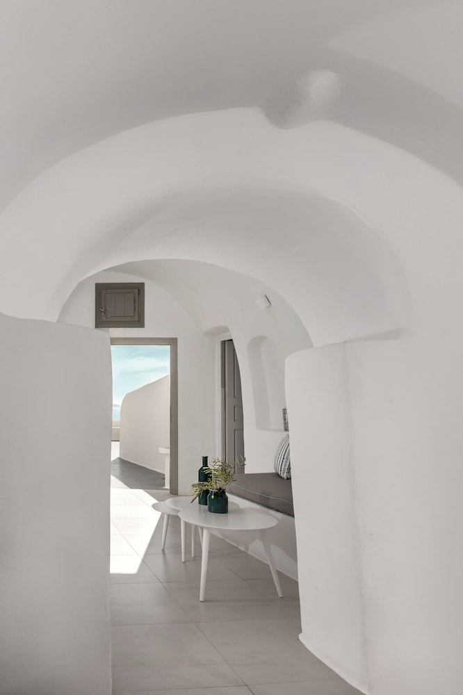Caldera Premium Villas - Adults Only — Hotel rooms in Oia, South Aegean