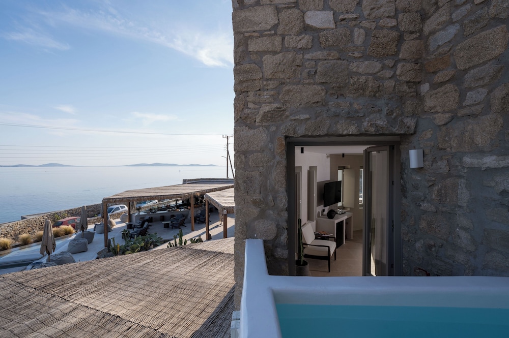 Rocabella Mykonos Hotel, a member of Design Hotels — Hotel building in Agios Stefanos, South Aegean