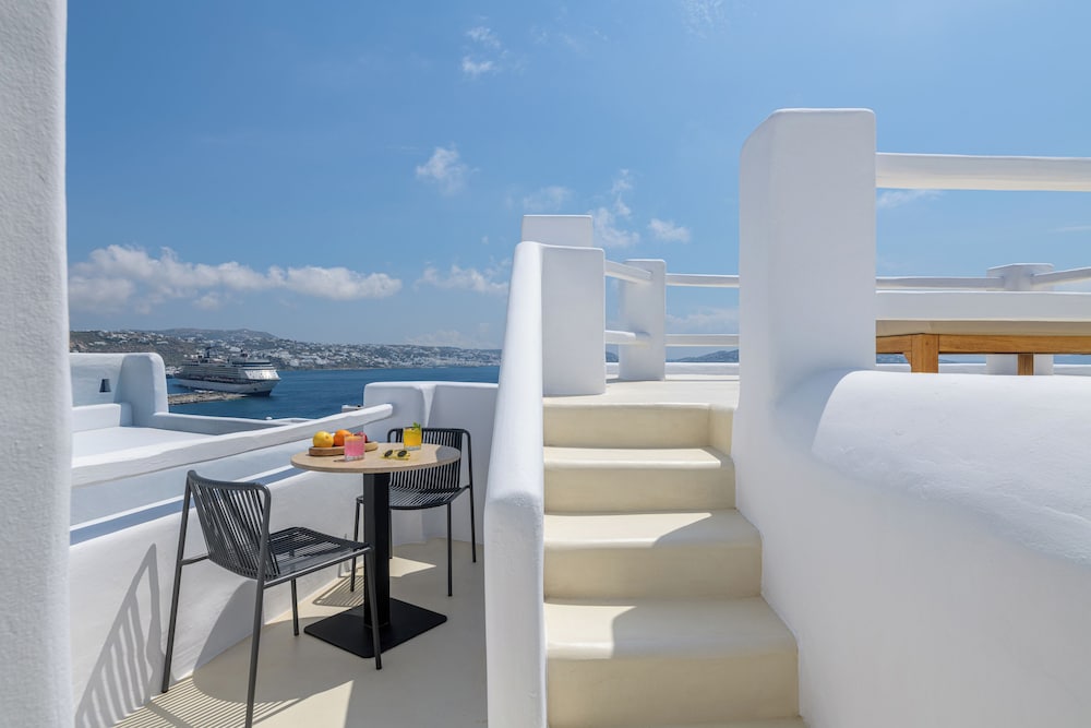 Rocabella Mykonos Hotel, a member of Design Hotels — Hotel building in Agios Stefanos, South Aegean