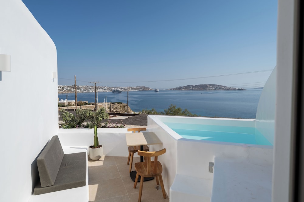 Rocabella Mykonos Hotel, a member of Design Hotels — Swimming pool in Agios Stefanos, South Aegean