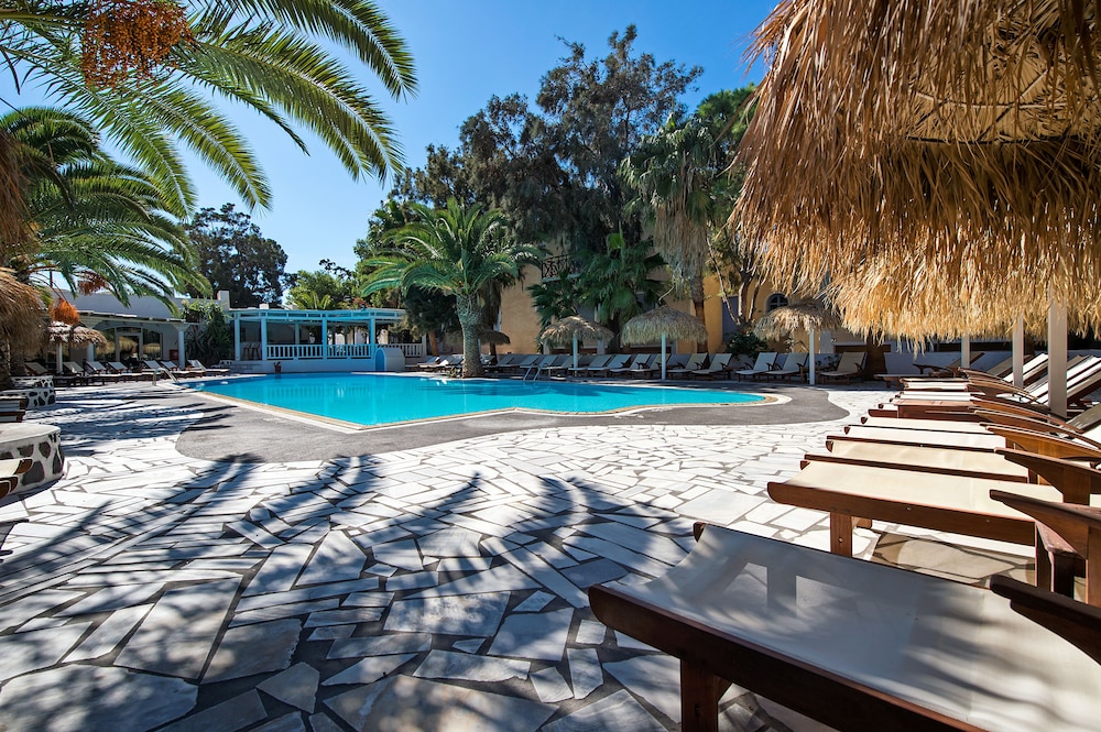 Meltemi Village — Swimming pool in Perissa, South Aegean