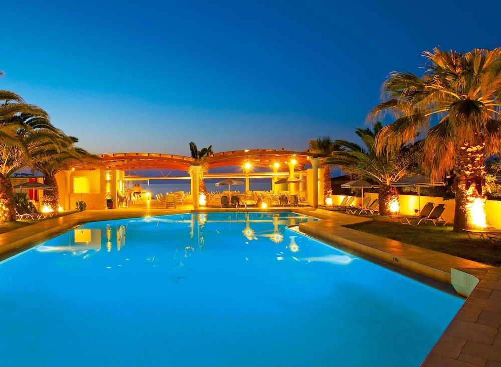 Eva Bay Hotel On The Beach Adults Only — Swimming pool in Rethymnon