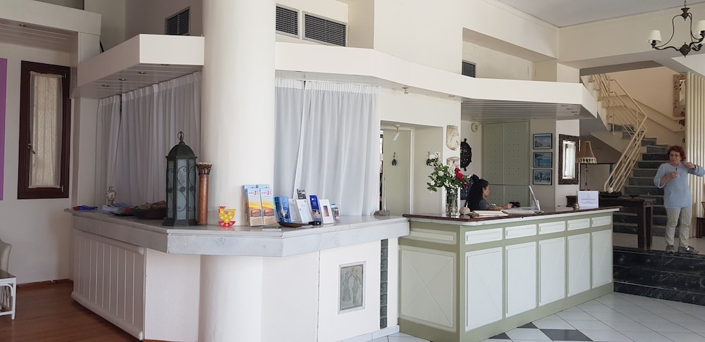 Clara Hotel — Hotel rooms in Lesvos Island