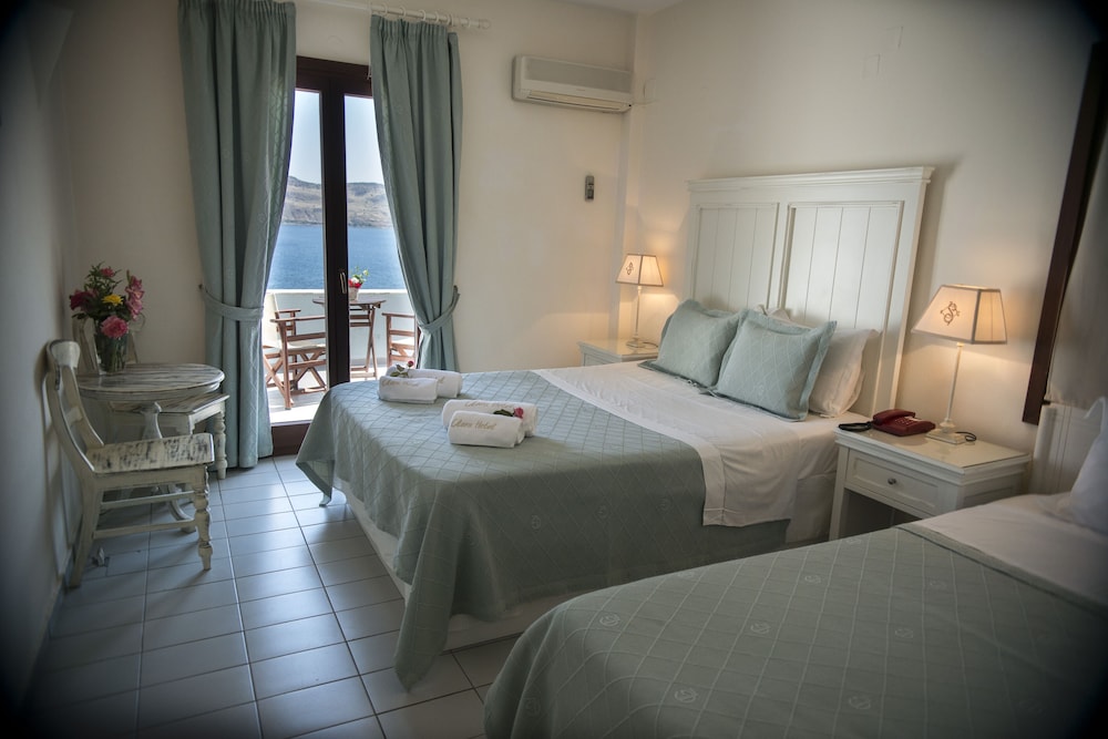 Clara Hotel — Hotel rooms in Lesvos Island