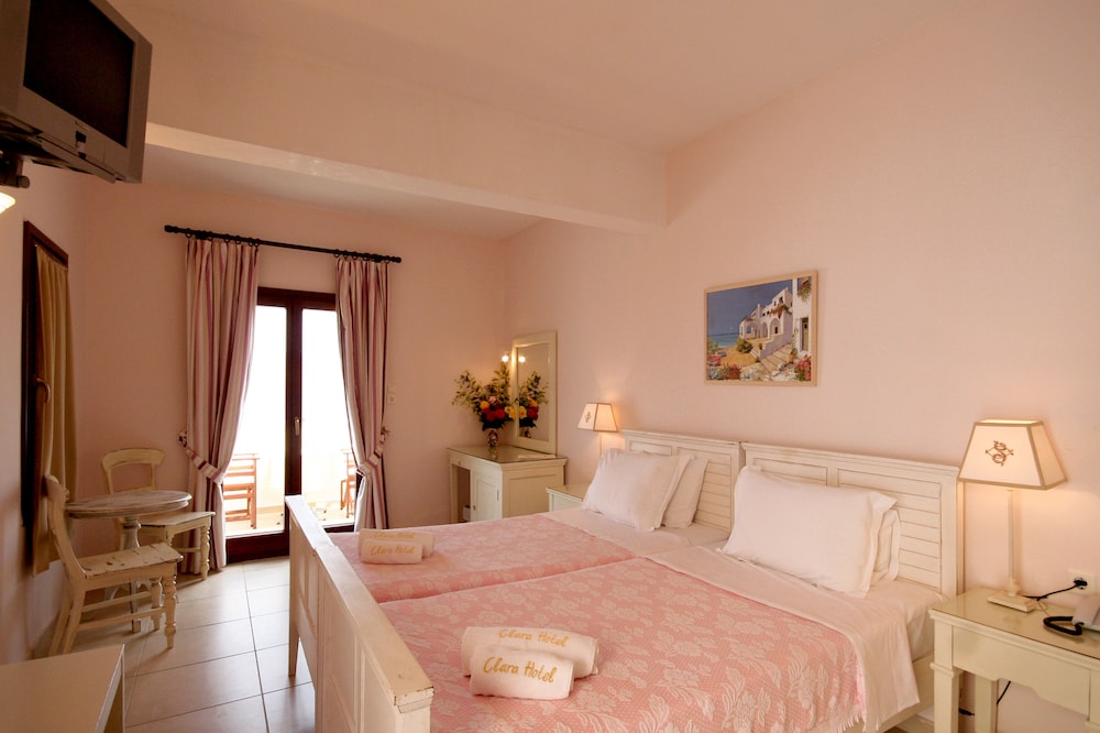 Clara Hotel — Hotel rooms in Lesvos Island