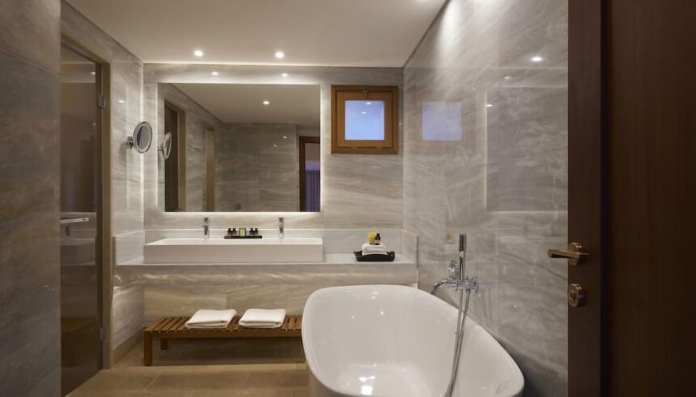 Porto Elounda Golf & Spa Resort — Hotel rooms in Elounda