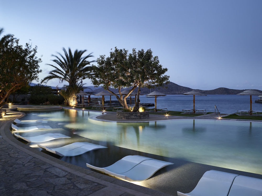 Porto Elounda Golf & Spa Resort — Swimming pool in Elounda
