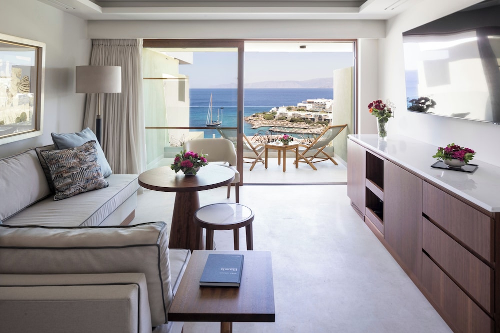 Porto Elounda Golf & Spa Resort — Hotel rooms in Elounda