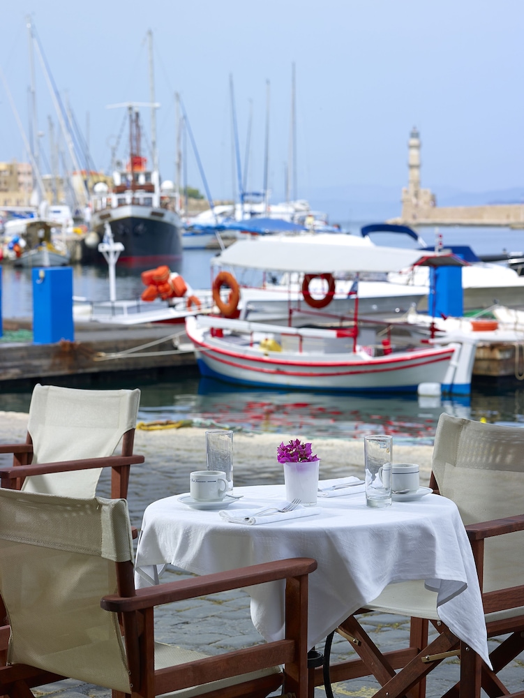 Porto Veneziano Hotel — Restaurant & bars in Chania