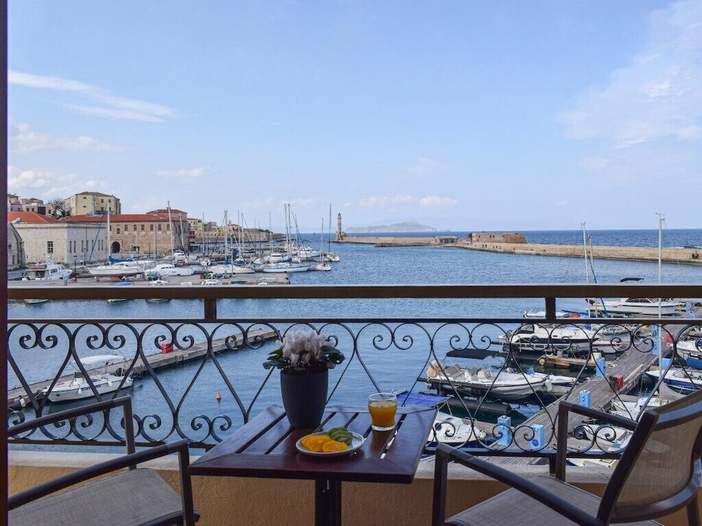 Porto Veneziano Hotel — Attractions in the area in Chania
