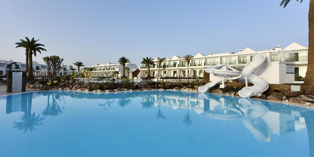 MYND Yaiza — Hotel building in Playa Blanca, Canary Islands