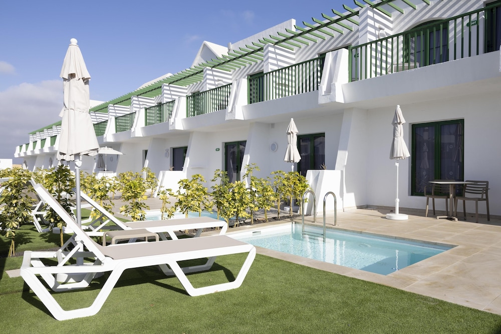 MYND Yaiza — Hotel building in Playa Blanca, Canary Islands