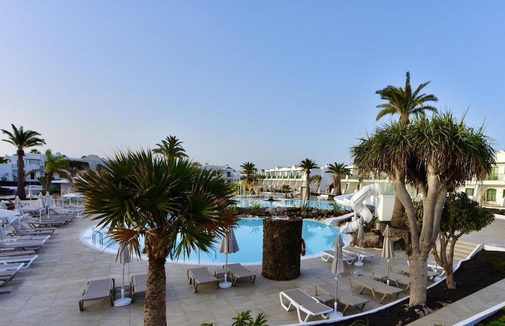 MYND Yaiza — Swimming pool in Playa Blanca, Canary Islands
