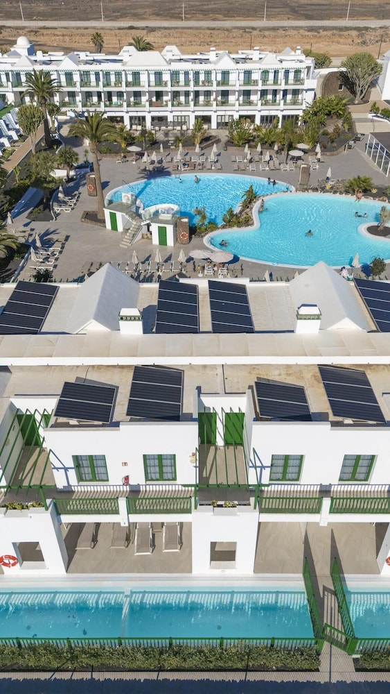 MYND Yaiza — Hotel building in Playa Blanca, Canary Islands
