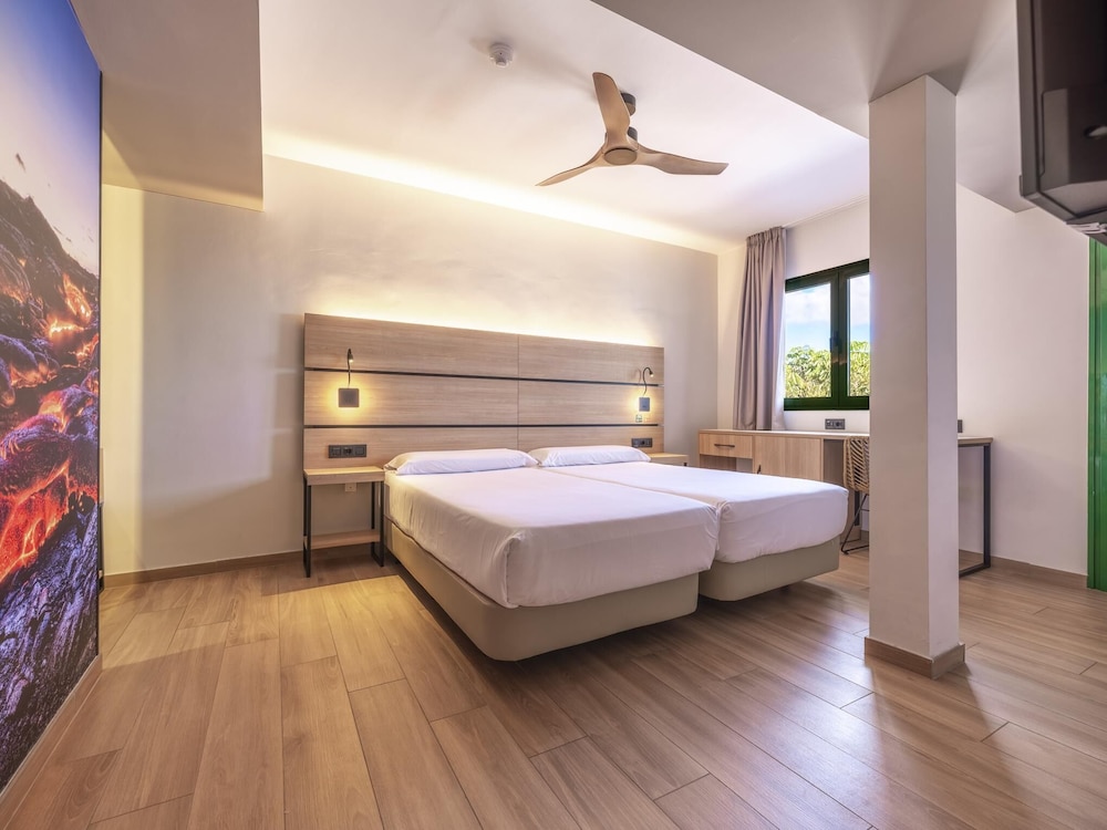 MYND Yaiza — Hotel rooms in Playa Blanca, Canary Islands