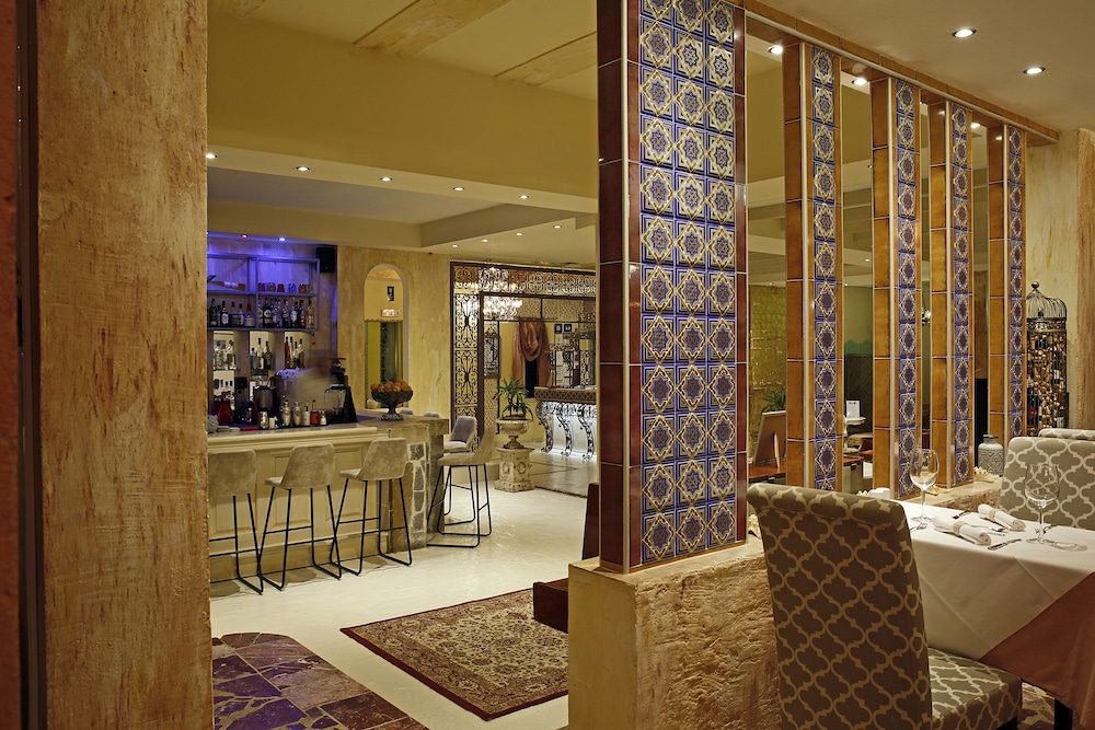 Orpheas Resort - Adults Only — Restaurant & bars in Georgioupolis