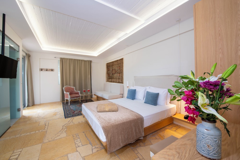 Orpheas Resort - Adults Only — Hotel rooms in Georgioupolis