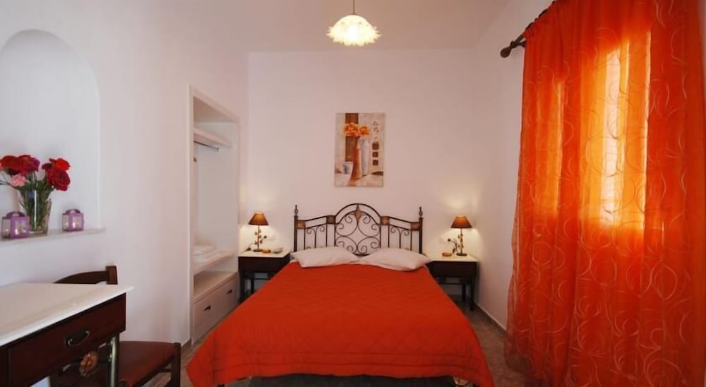 Sofia Village — Hotel rooms in Mykonos Town, South Aegean