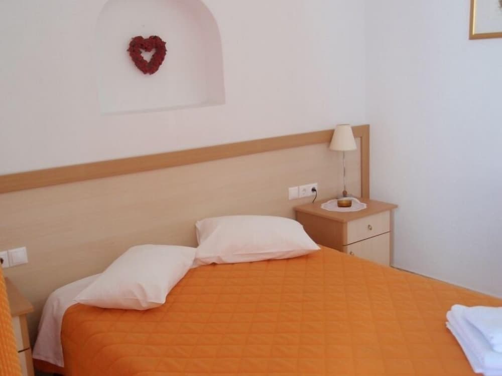 Sofia Village — Hotel rooms in Mykonos Town, South Aegean