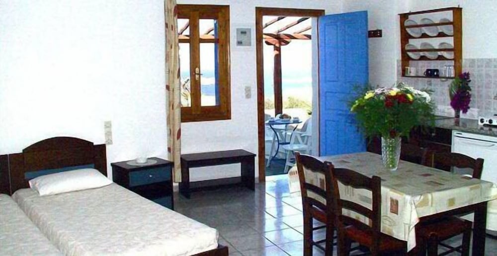 Sofia Village — Hotel rooms in Mykonos Town, South Aegean