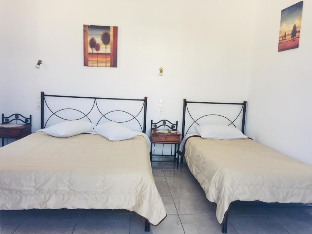 Sofia Village — Hotel rooms in Mykonos Town, South Aegean