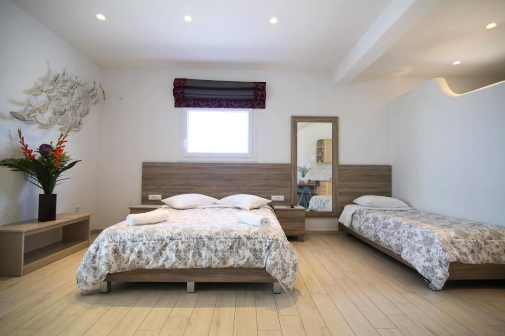 Sofia Village — Hotel rooms in Mykonos Town, South Aegean
