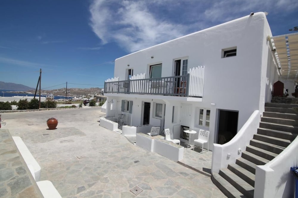 Sofia Village — Hotel building in Mykonos Town, South Aegean