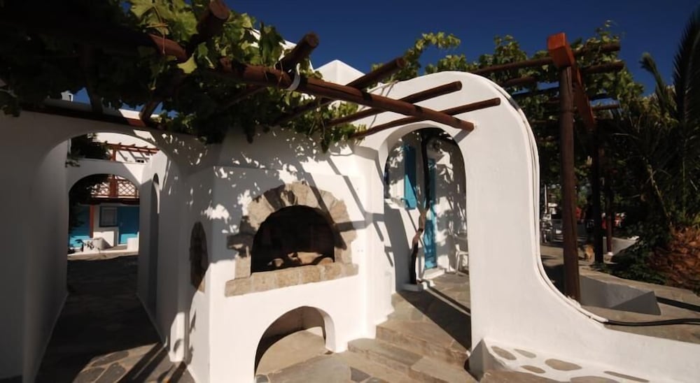 Sofia Village — Hotel building in Mykonos Town, South Aegean
