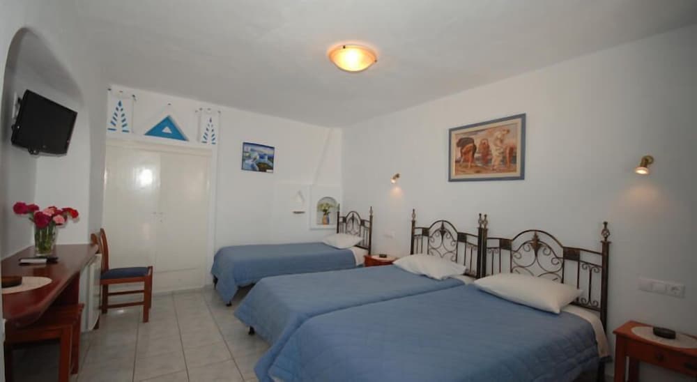 Sofia Village — Hotel rooms in Mykonos Town, South Aegean