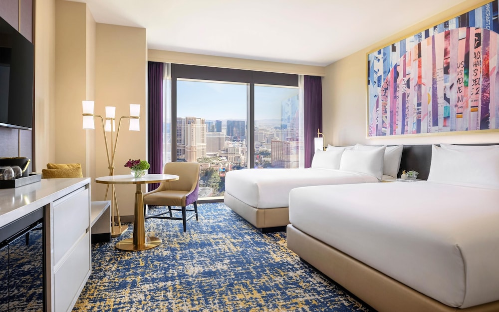 Las Vegas Hilton at Resorts World — Hotel rooms in Las Vegas, Nevada