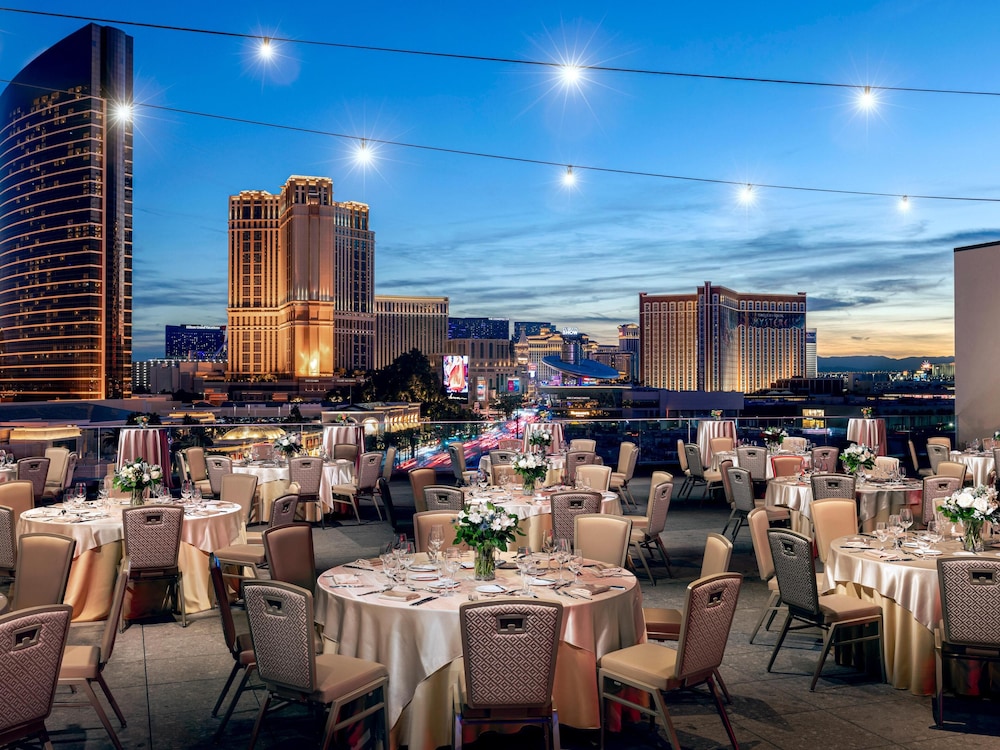 Las Vegas Hilton at Resorts World — Restaurant & bars in Las Vegas, Nevada