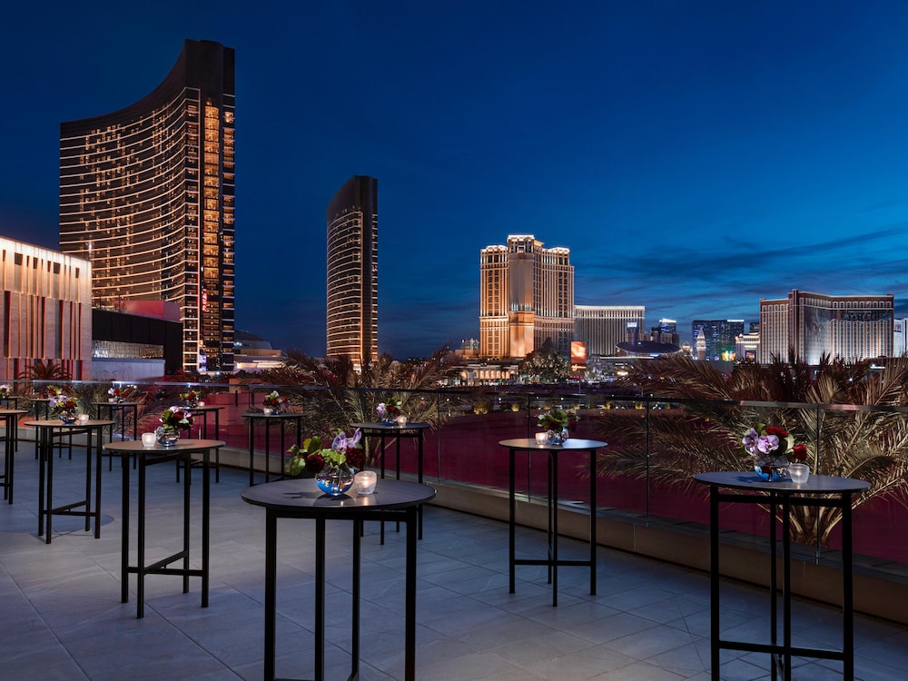Las Vegas Hilton at Resorts World — Restaurant & bars in Las Vegas, Nevada