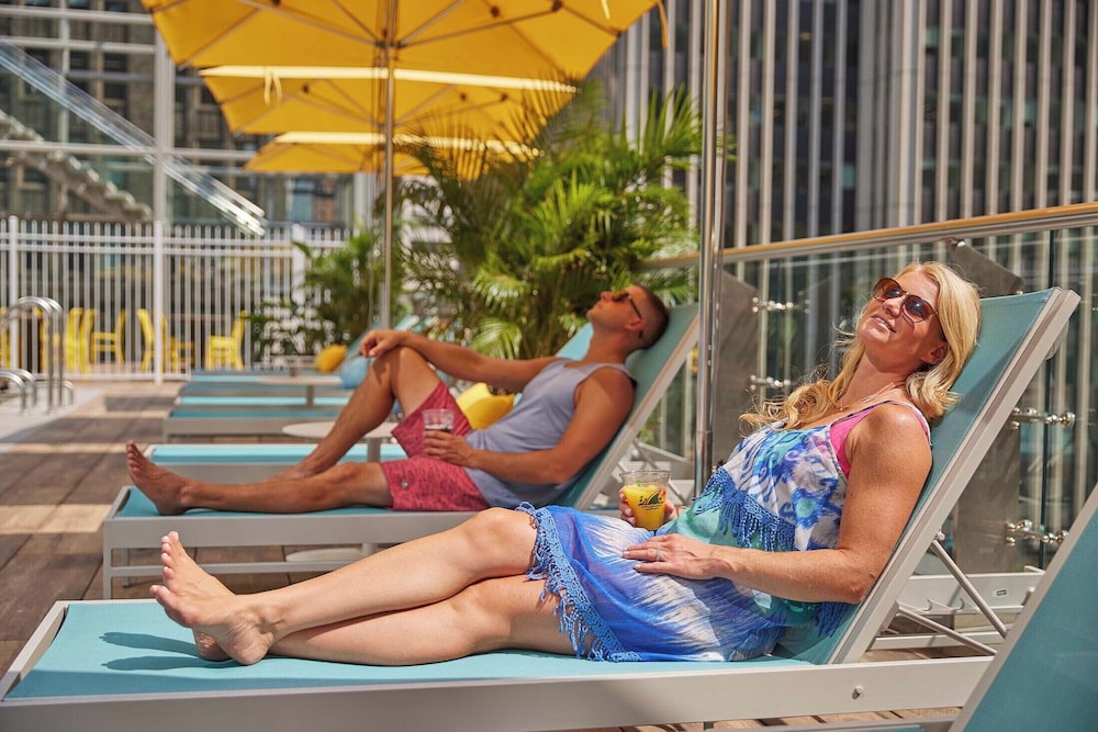 Margaritaville Resort Times Square — Swimming pool in New York City, New York State
