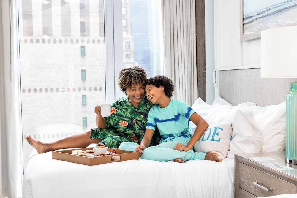 Margaritaville Resort Times Square — Hotel rooms in New York City, New York State