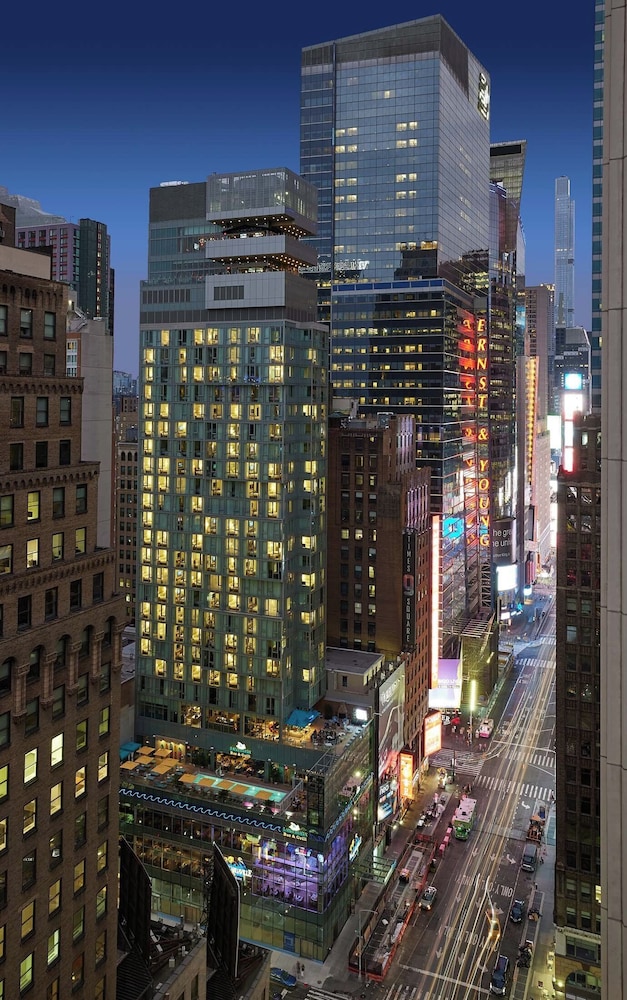 Margaritaville Resort Times Square — Hotel building in New York City, New York State