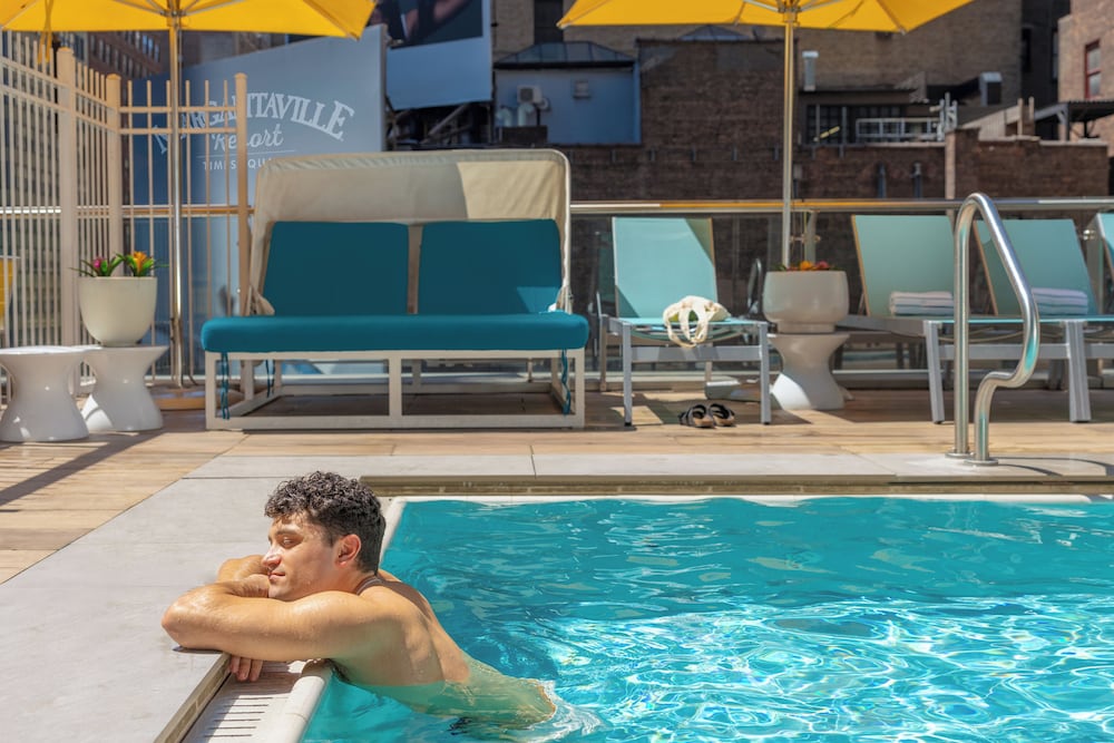 Margaritaville Resort Times Square — Swimming pool in New York City, New York State