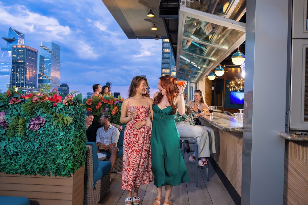 Margaritaville Resort Times Square — Restaurant & bars in New York City, New York State