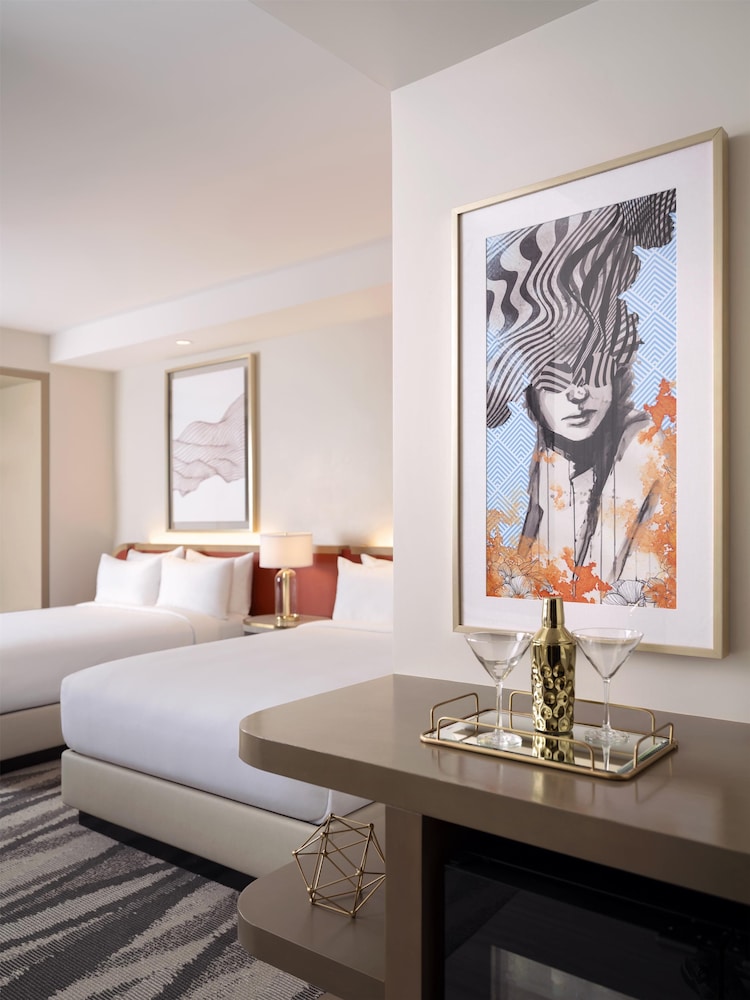 Conrad Las Vegas at Resorts World — Hotel rooms in Las Vegas, Nevada