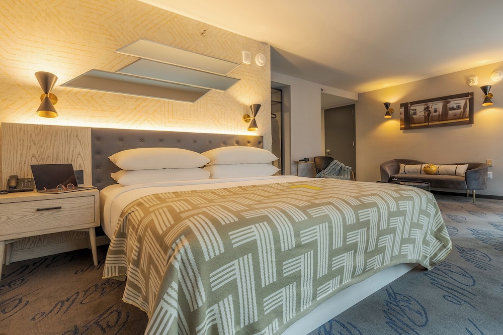 Pestana CR7 Times Square — Hotel rooms in New York City, New York State