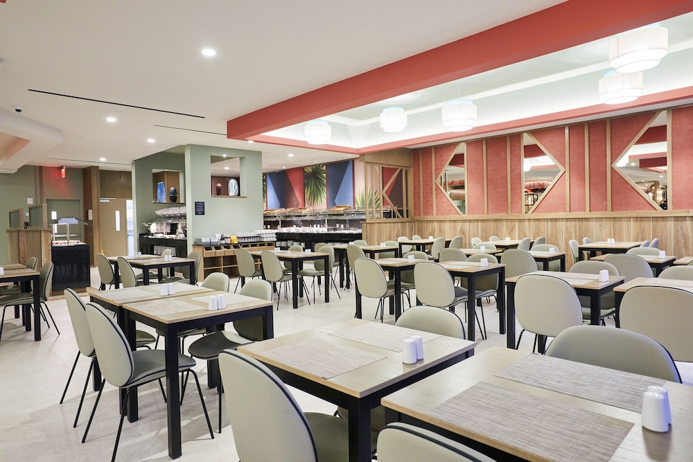 Hotel Riu Plaza Manhattan Times Square — Restaurant & bars in New York City, New York State