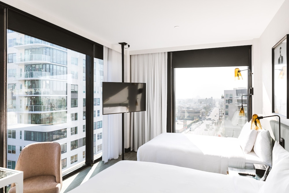 The Godfrey Hotel Hollywood — Hotel rooms in Los Angeles, California