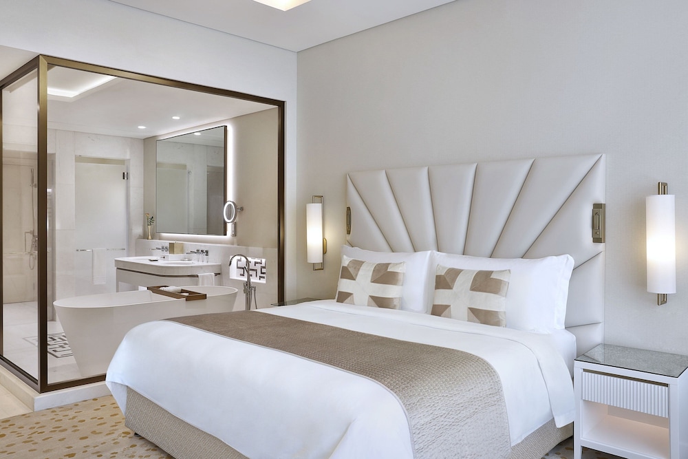 The St. Regis Dubai, The Palm — Hotel rooms in Dubai