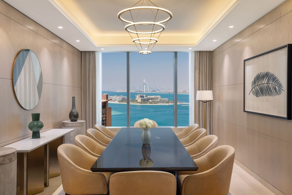 The St. Regis Dubai, The Palm — Hotel rooms in Dubai