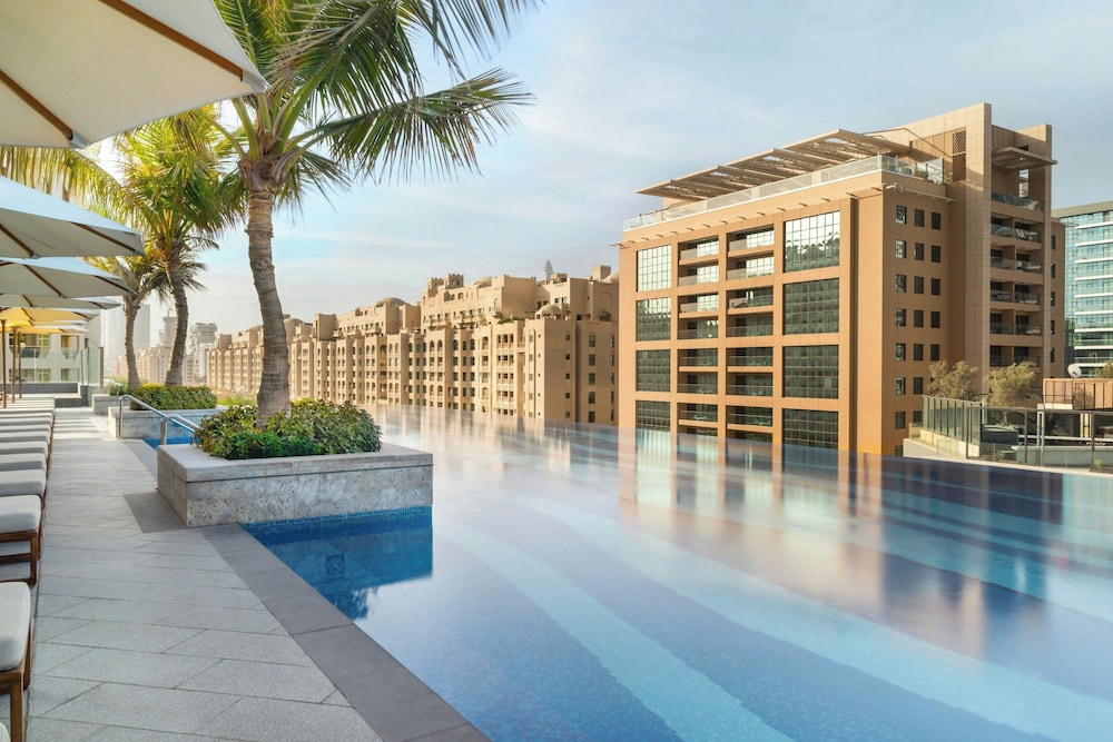 The St. Regis Dubai, The Palm — Swimming pool in Dubai