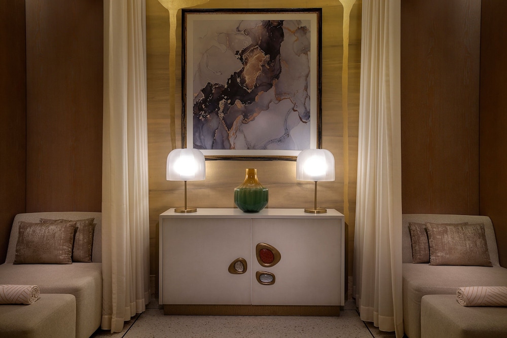 The St. Regis Dubai, The Palm — Hotel rooms in Dubai